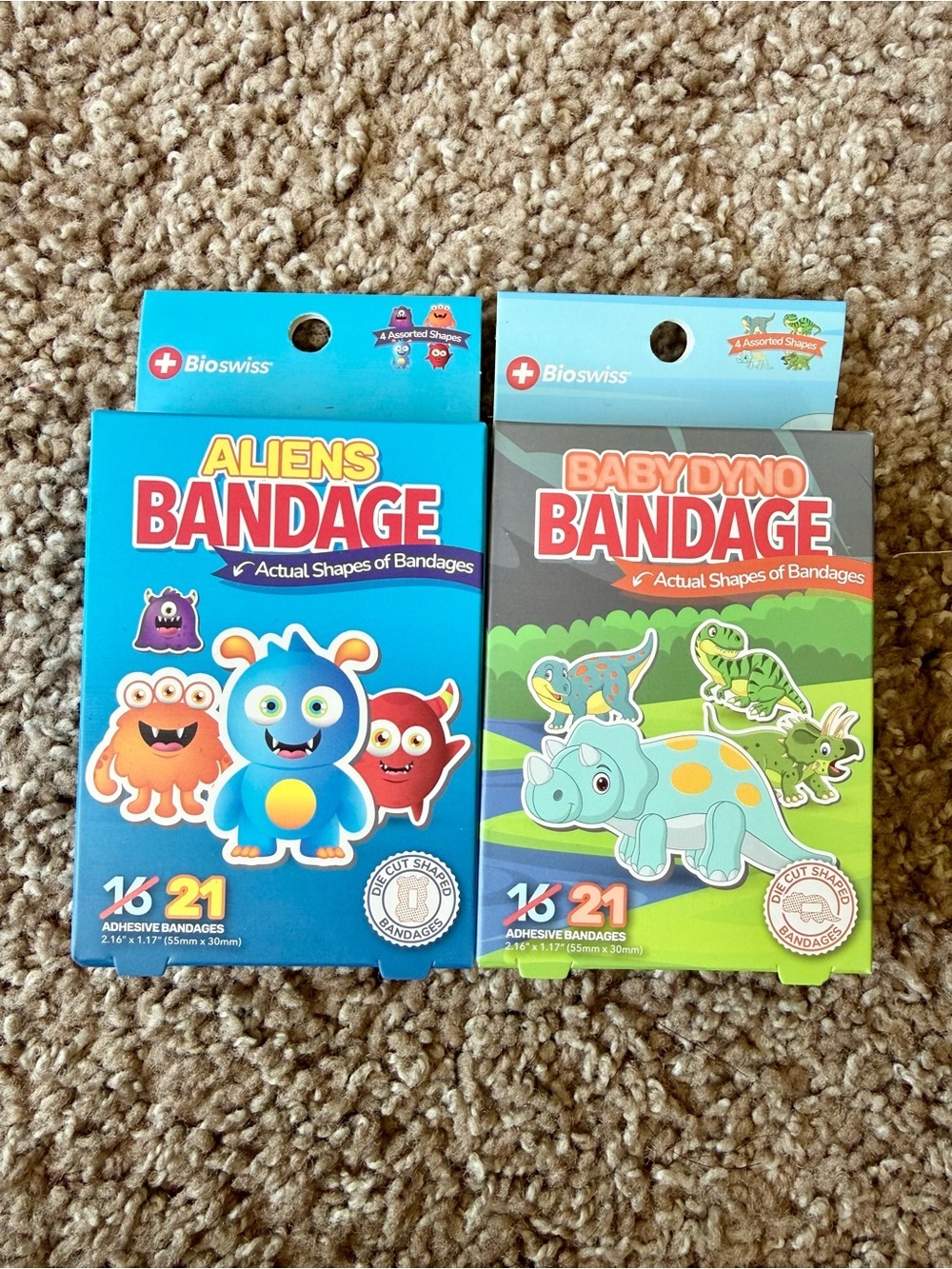 Kids Blue Alien & Baby Dino Bandages - 21 Adhesive Bandages